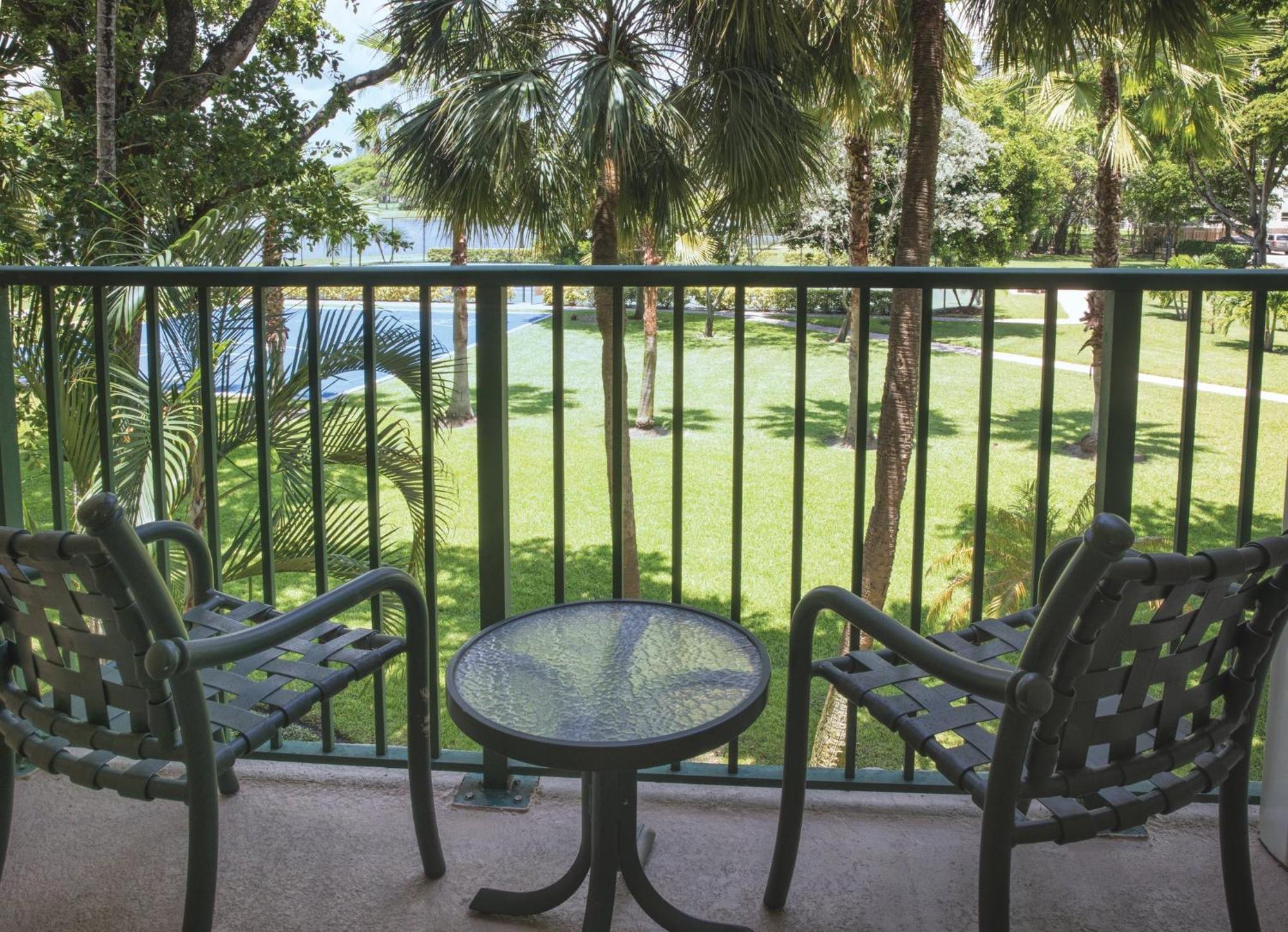 מלון פומפנו ביץ' Club Wyndham Palm-Aire מראה חיצוני תמונה