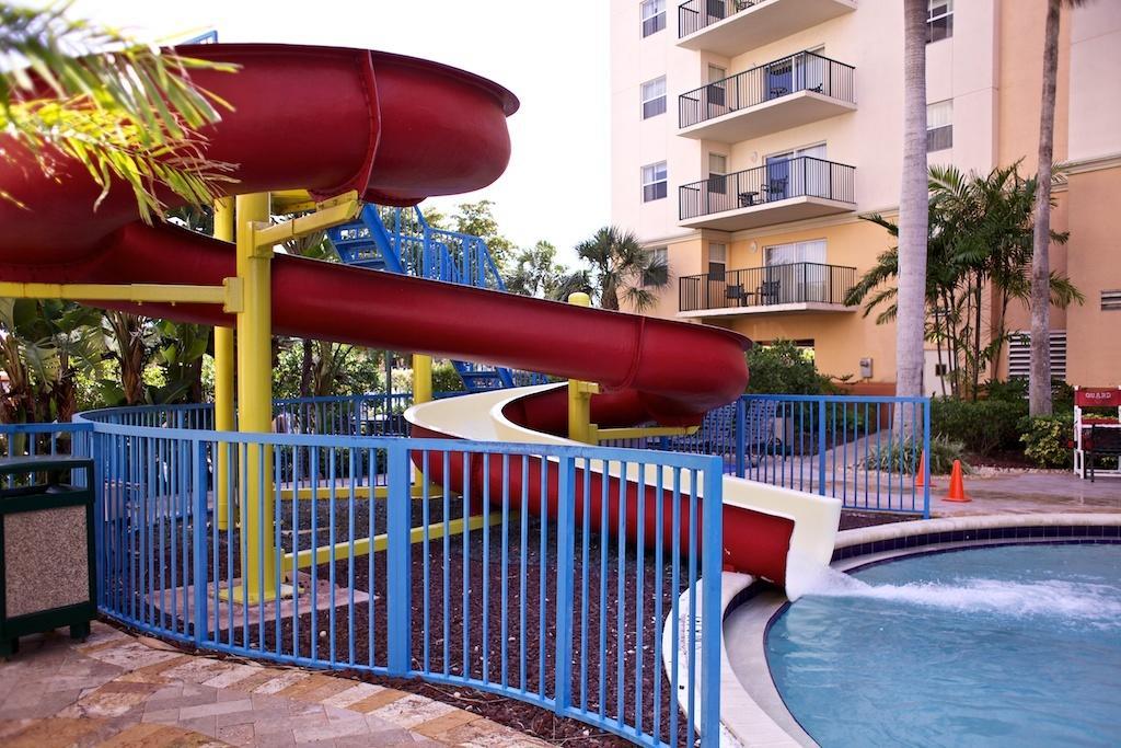 מלון פומפנו ביץ' Club Wyndham Palm-Aire מראה חיצוני תמונה