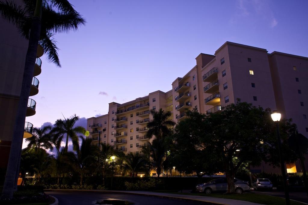 מלון פומפנו ביץ' Club Wyndham Palm-Aire מראה חיצוני תמונה